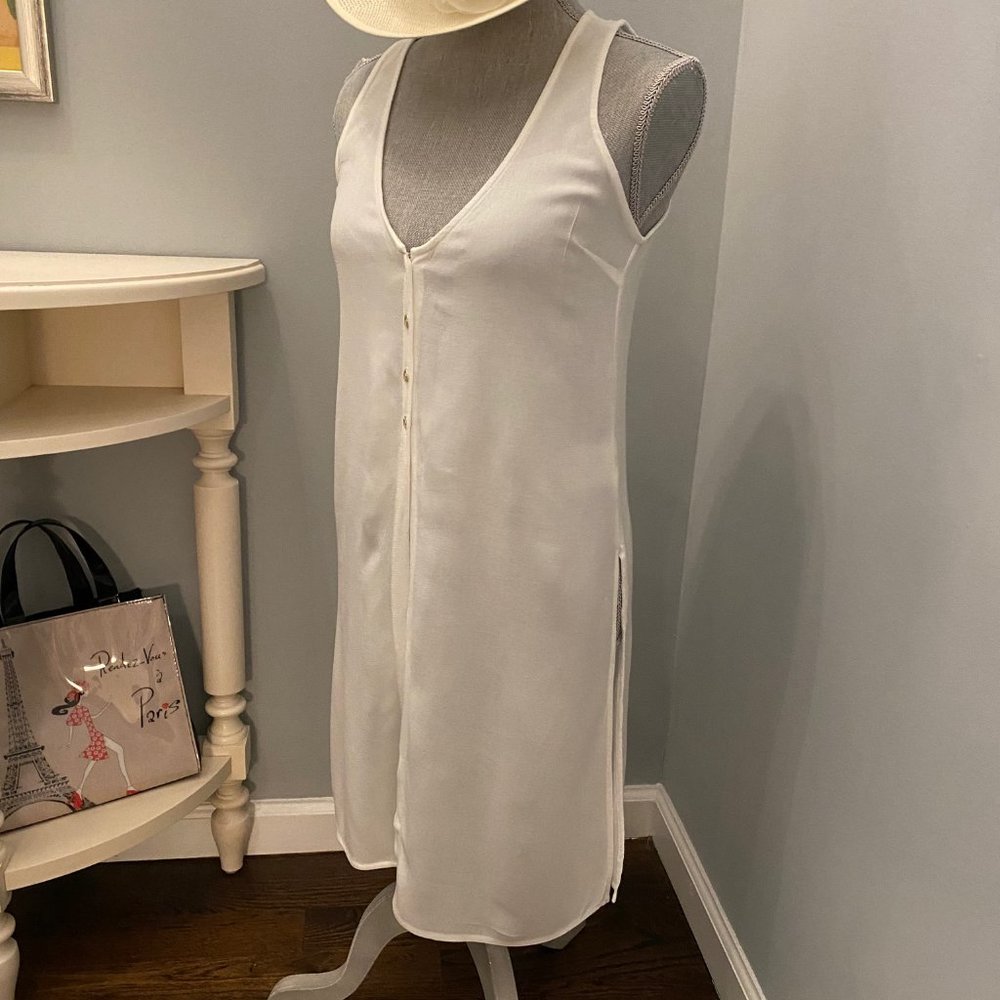 NWT Guess 1981 LA Open sides White Top XS